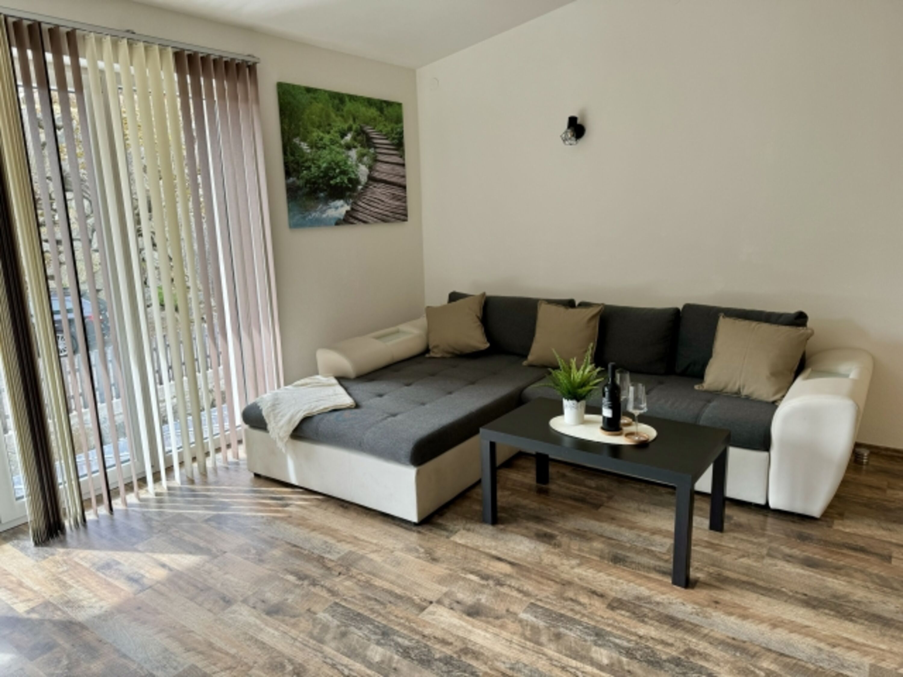 gemütliche Couch im Wohnzimmer