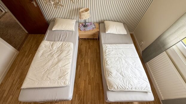 Secondary Bedroom / Kinderschlafzimmer