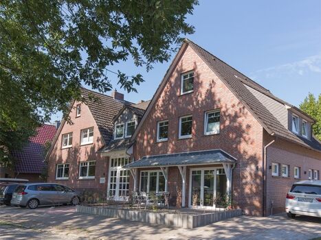 Das 4-Parteienhaus mit den Wohnungen Fresenhuus 1-4