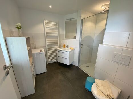 Geräumiger Waschplatz