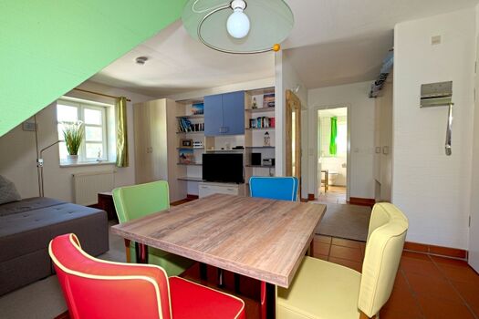 Blick vom Essplatz Richtung Bad und Schlafzimmer