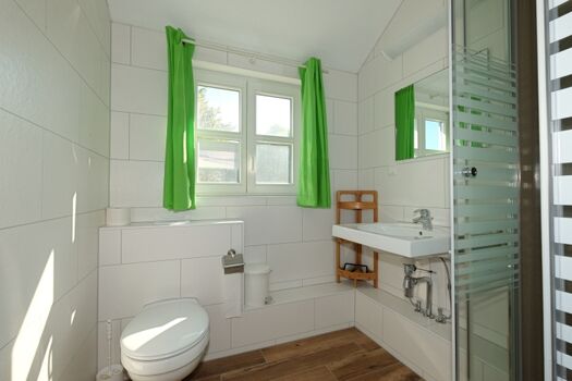  Das neue Bad in der oberen Wohnung