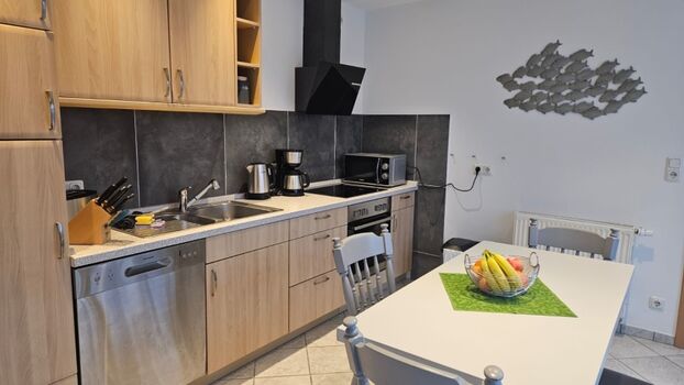 Küche mit Essbereich