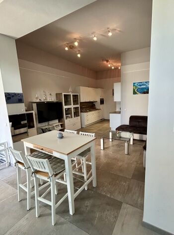 Wohn- und Essbereich