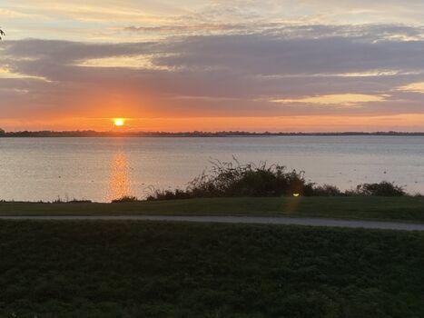 Sonnenaufgang direkt vor der Haustür