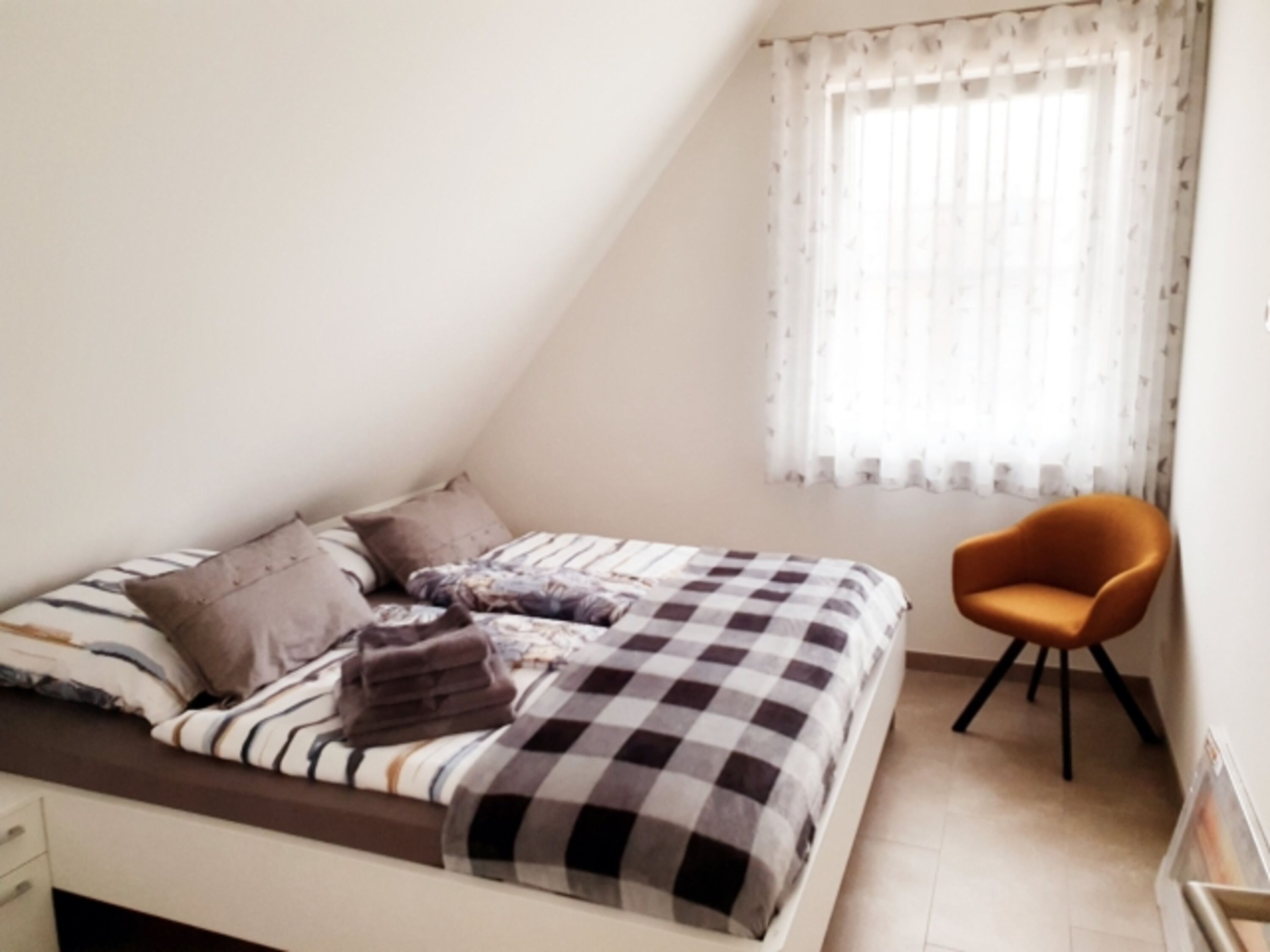 Schlafzimmer 2