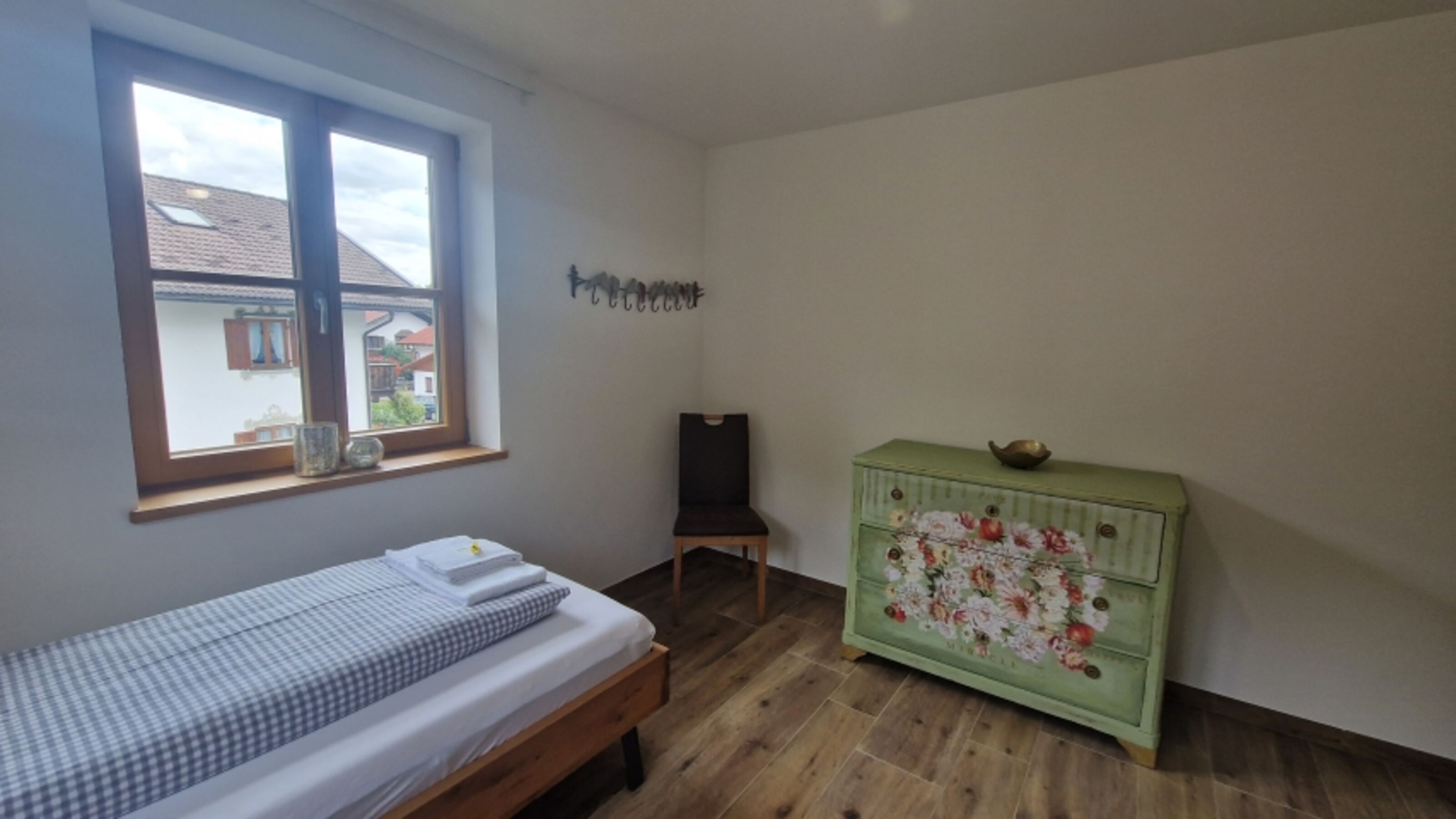 Schlafzimmer 2