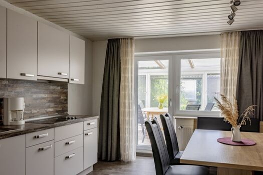 vollausgestattete Küchenzeile