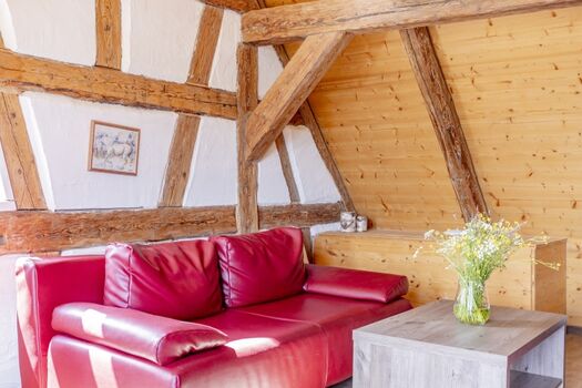 2. Wohnzimmer im Obergeschoss