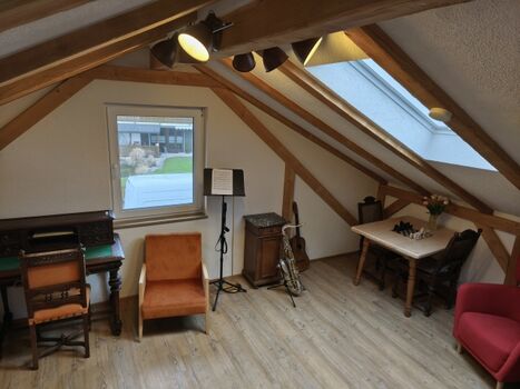 Bibliothek / Ruhezimmer / Kuschelraum / Homeoffice / Spielzimmer