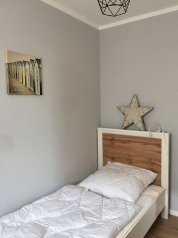 Schlafzimmer 2 mit Einzelbett