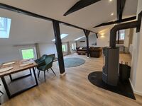 Wunderschöne Dachgeschoss Wohnung in Wewelsfleth nahe der E ...