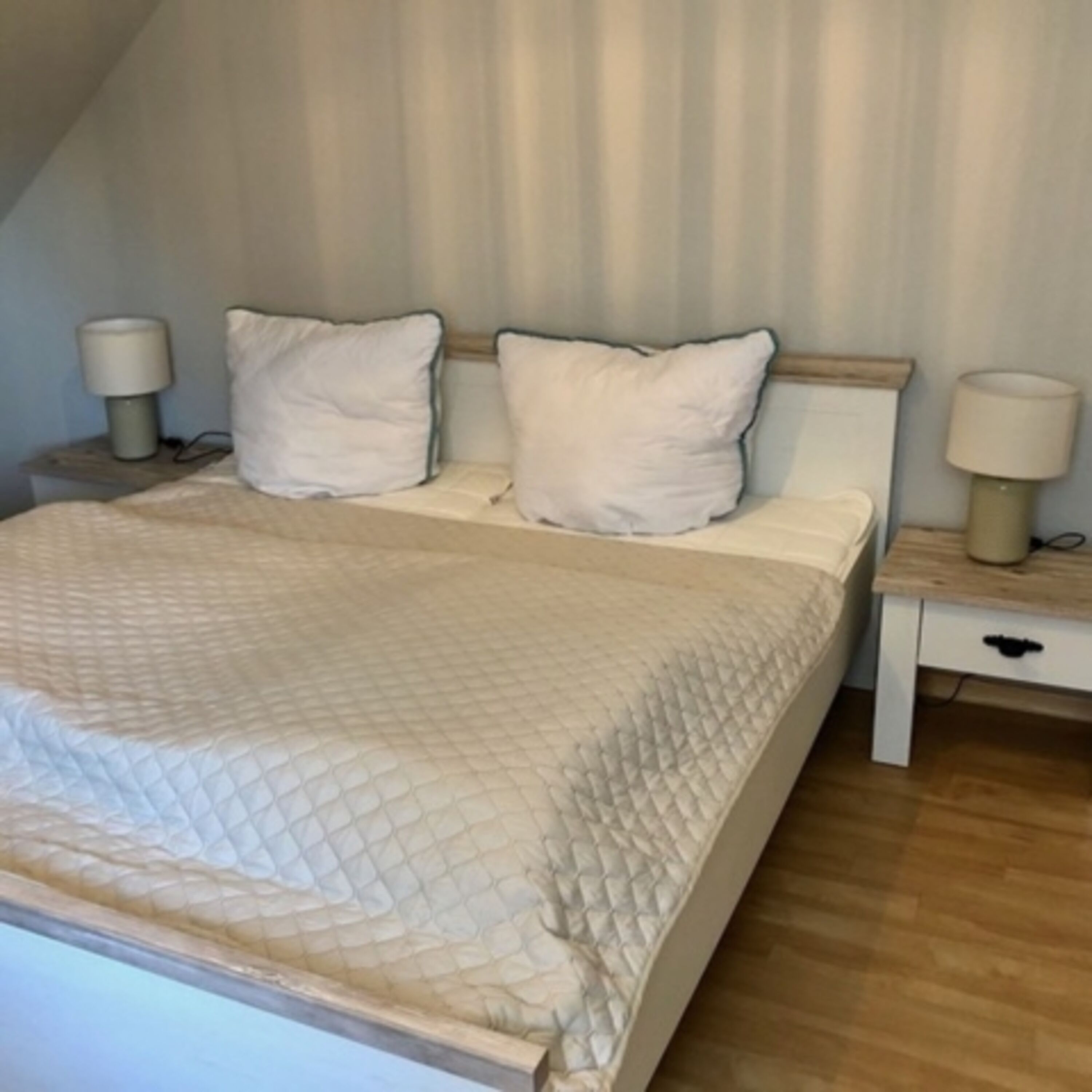 Schlafzimmer 2