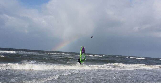 Wind und Kitesurfen