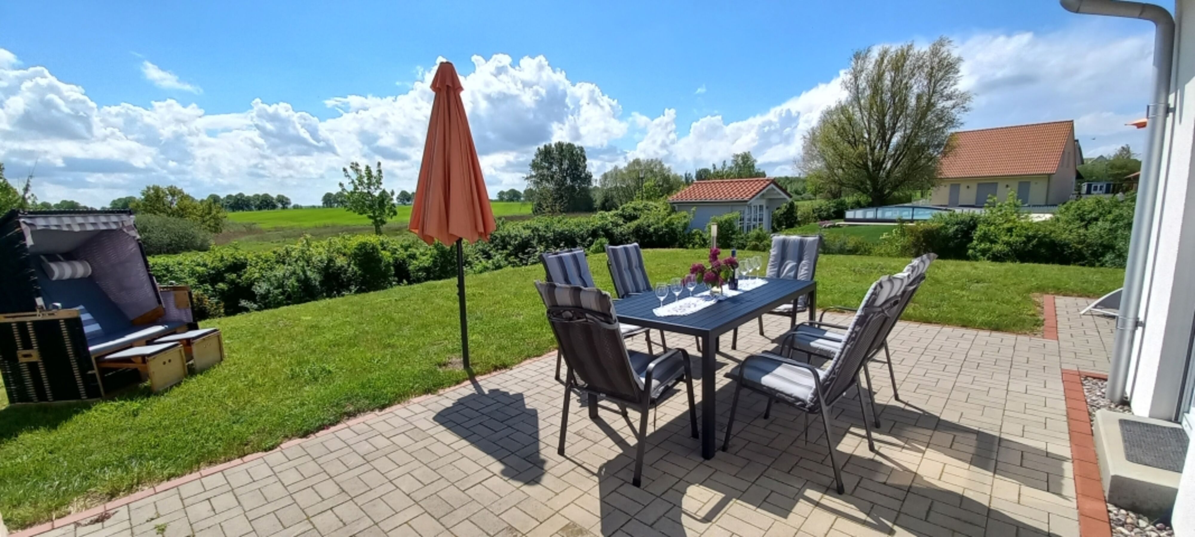 Gartenblick von der Ostterrasse