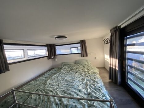 3. Schlafzimmer (OG), Doppelbett (160x200cm), Insektenschutzgitter