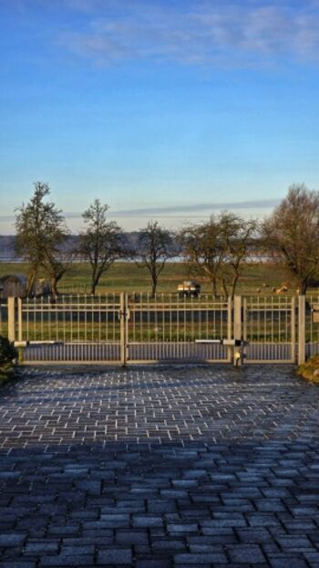 Einfahrt - Blick auf das Achterwasser