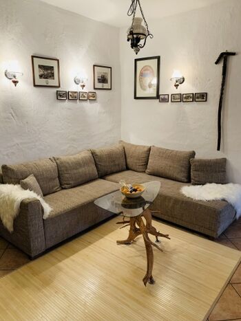 Sofa im Gemeinschaftsraum Nummer 1