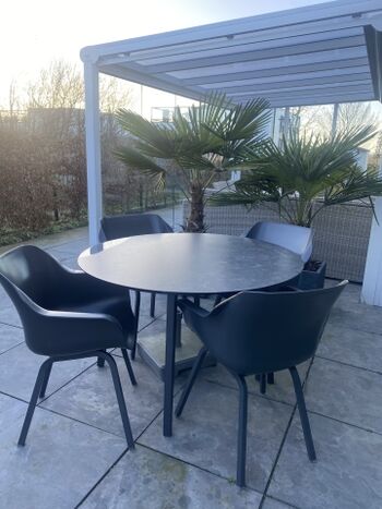 Weitere Sitzmöglöglichkeit im Freien