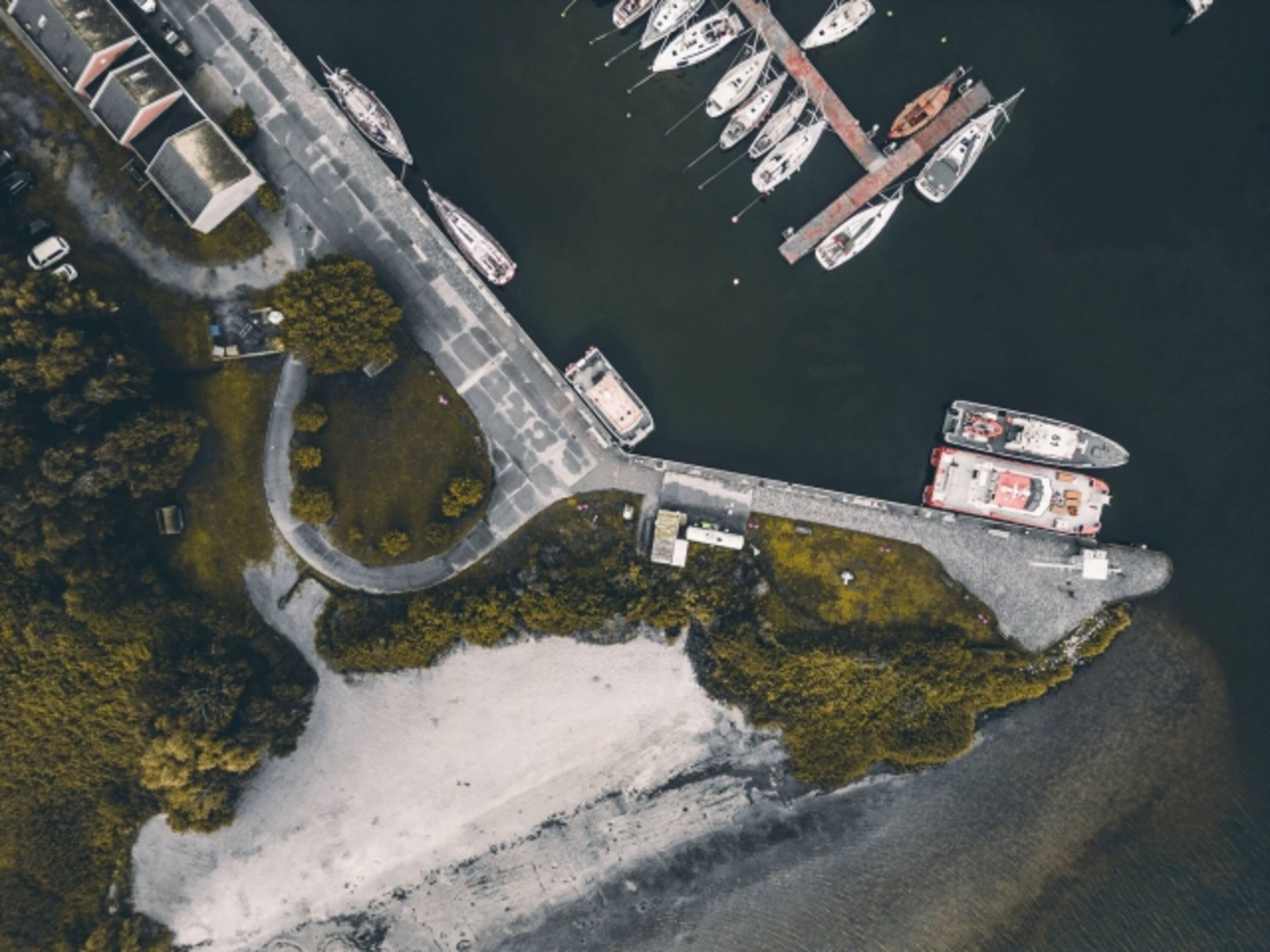 Hafen und Strand Barhöft