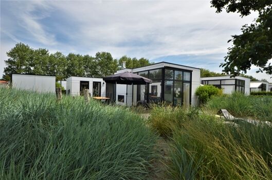 mit wunderschönem Grundstück