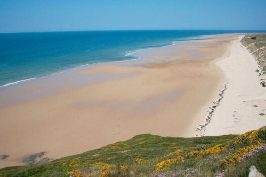 Lokale Strände mit kilometerlangem Sand und Meer zum Genießen