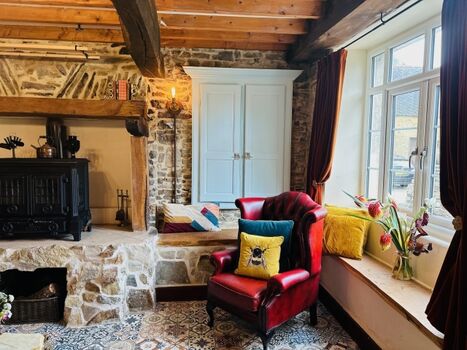 Entspannen Sie sich am Feuer