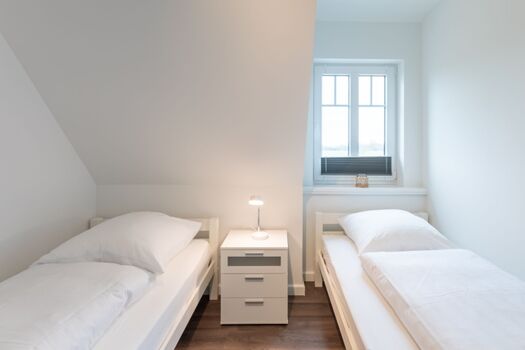 Schlafzimmer-2 