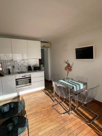 Küche mit Essbereich