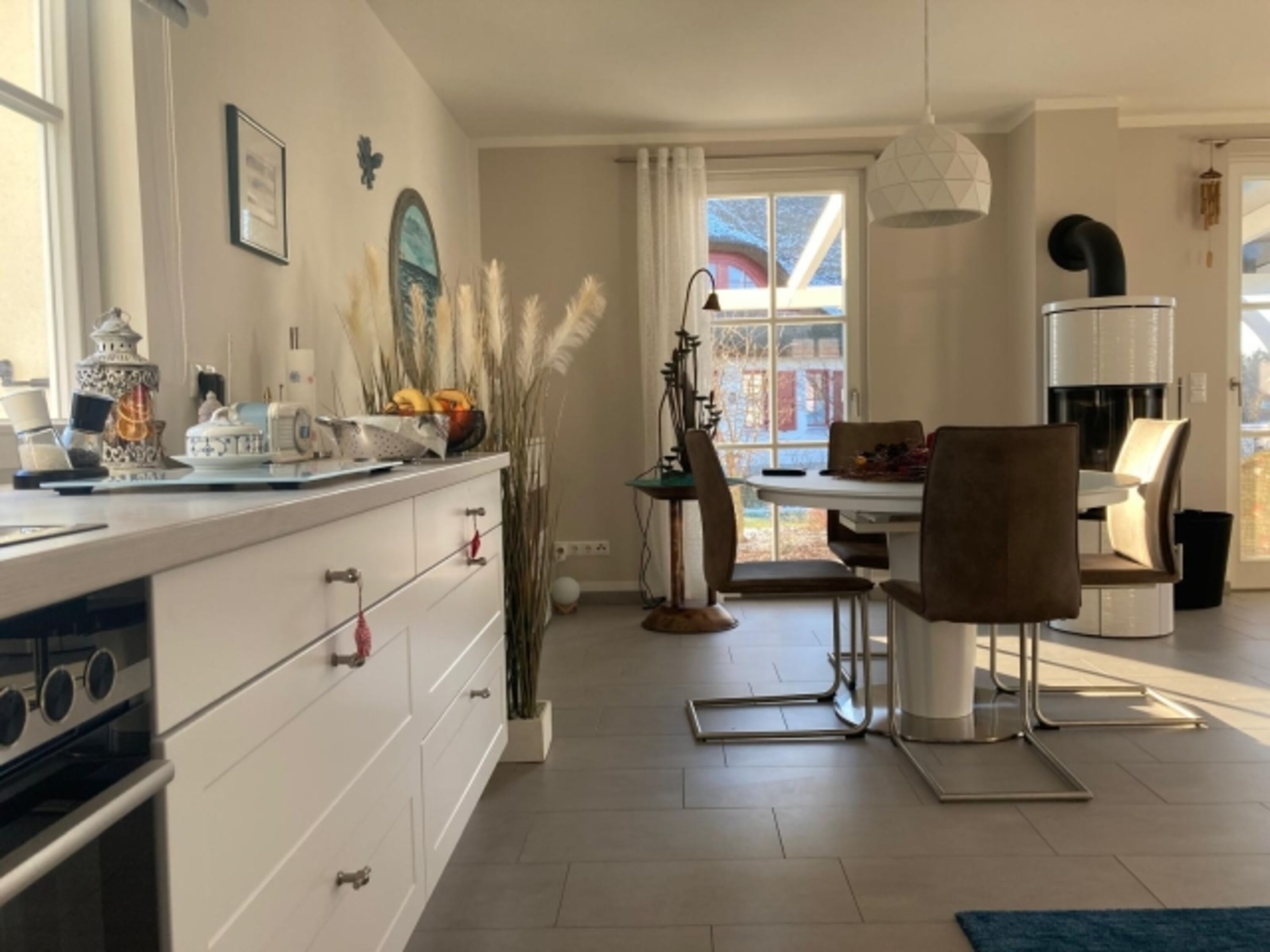 Wohn-Essbereich mit Terrassenzugang