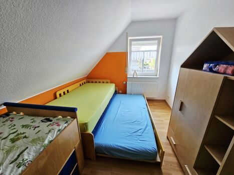 3tes Bett im Kinderzimmer ausziehbar 90x200 