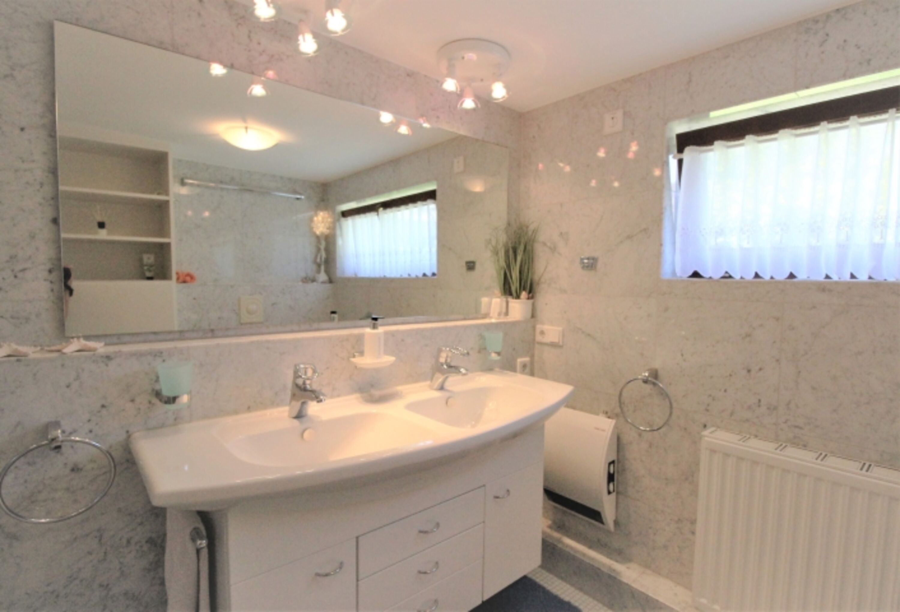 Badezimmer 1