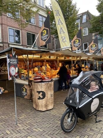 Käsemarkt von Almaar 15 Autominuten entfernt 