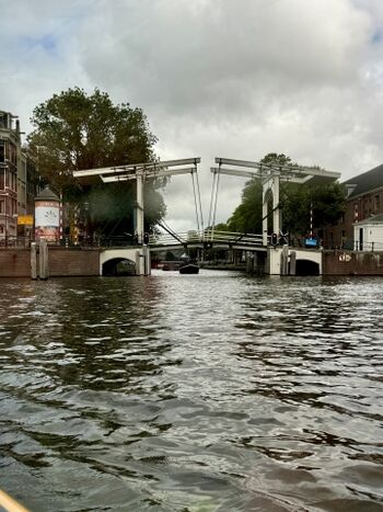 Amsterdam liegt eine Autostunde entfernt 