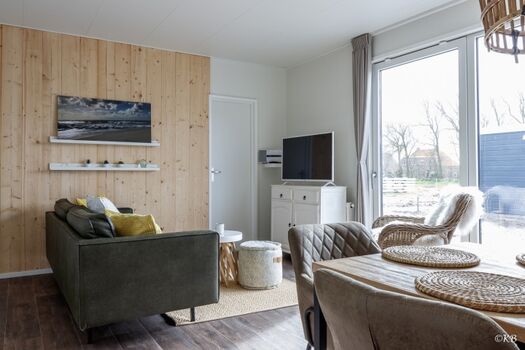 Wohnzimmer Blick in den Garten 