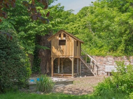 Hinten durch das Paradies für die Kids