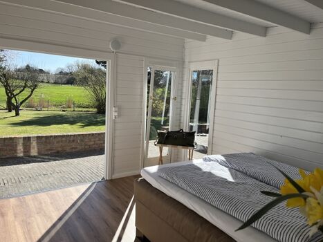 …mit herrlichem Blick ins Grüne!