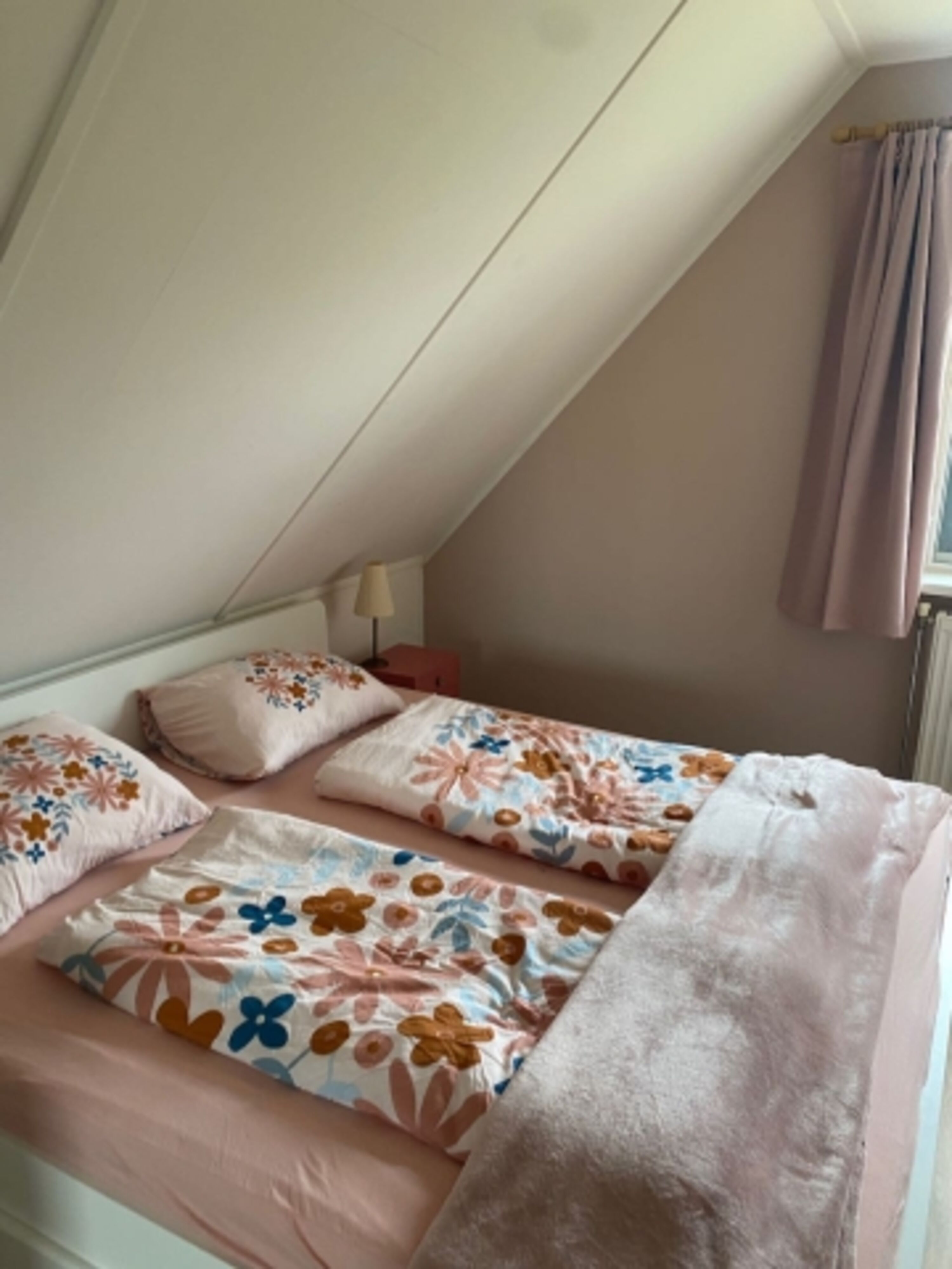 Schlafzimmer 2