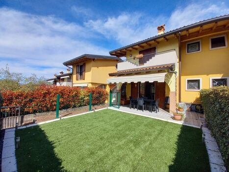 Deìtailsfoto vom privaten Garten