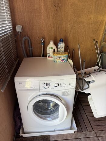 Waschmaschine im Gartenhaus