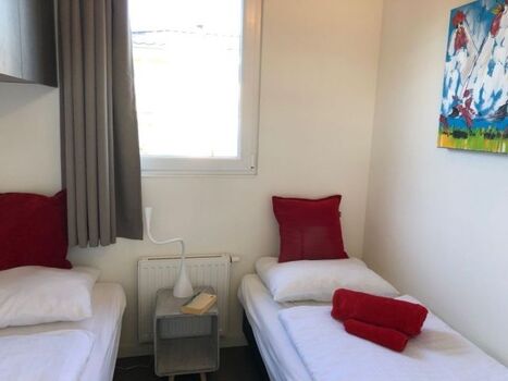 Schlafzimmer mit 2 Einzelbetten