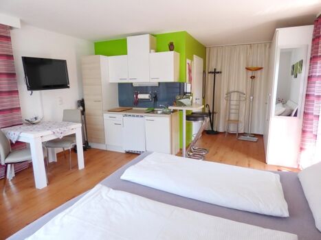 Blick zur Küchenzeile