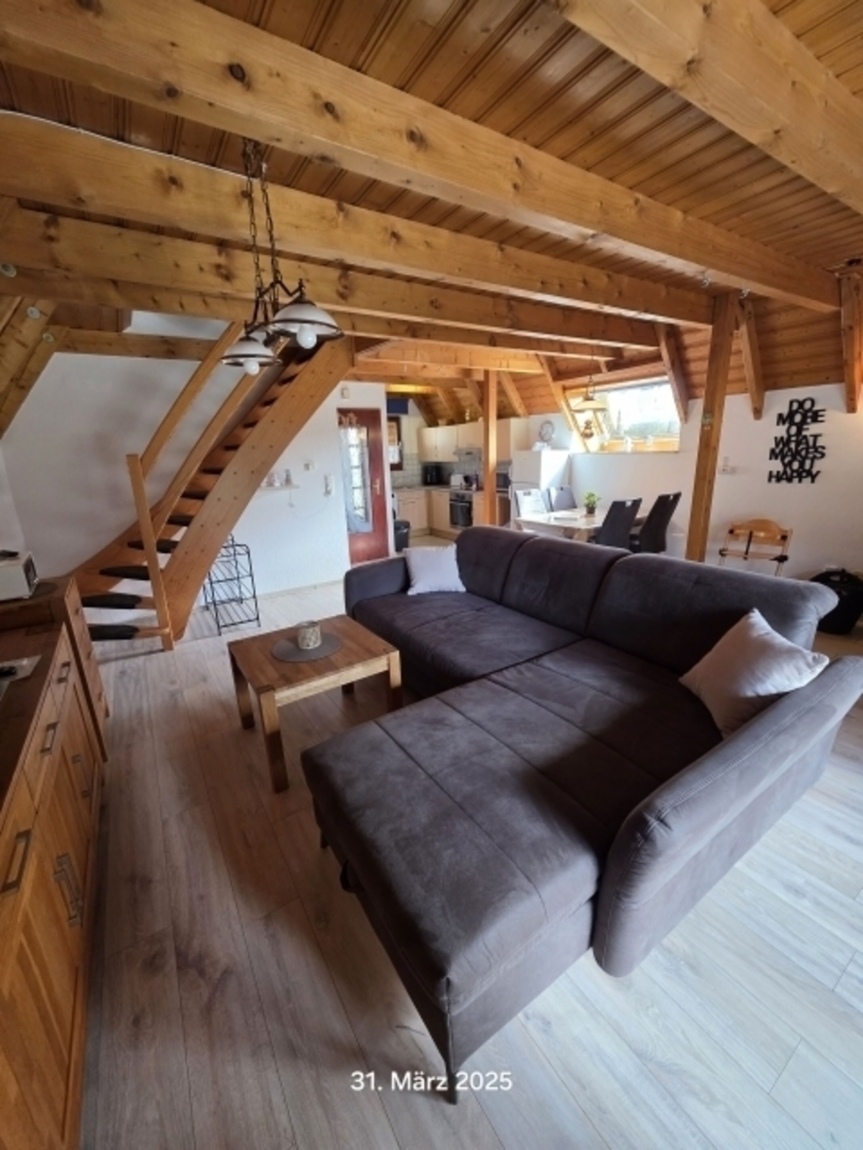 Wohnzimmer, gemütliches Sofa