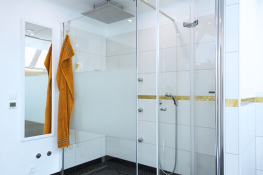 Regendusche und Massasgedusche