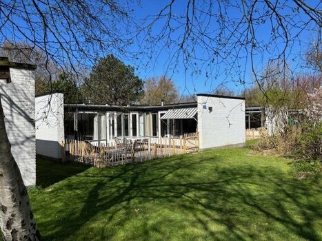 Ferienhaus am Meer mit eingezäunter Garten