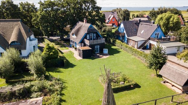 Blick auf das gesamte Grundstück