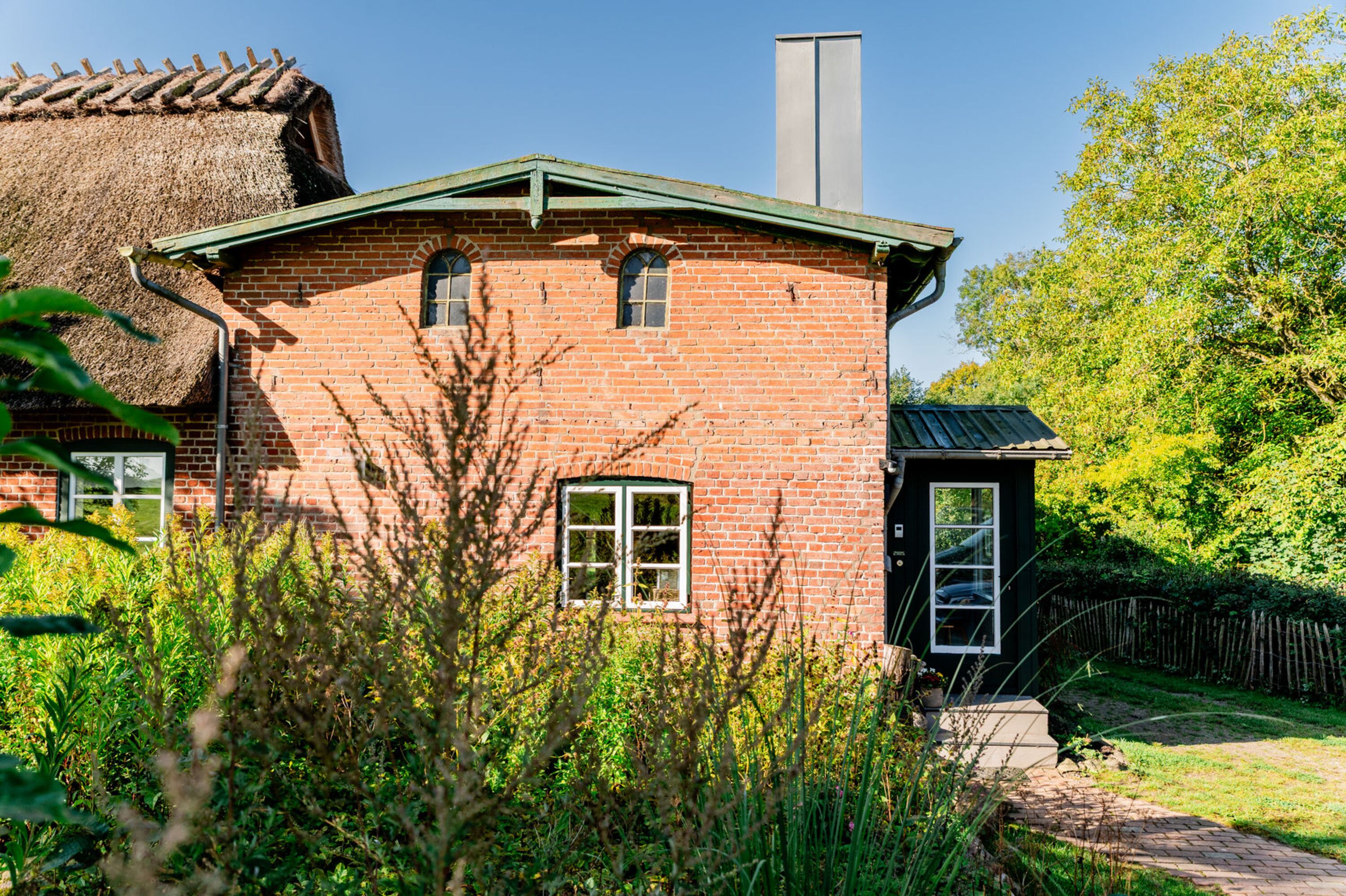 Hausansicht des neu ausgebauten Nebengebäudes