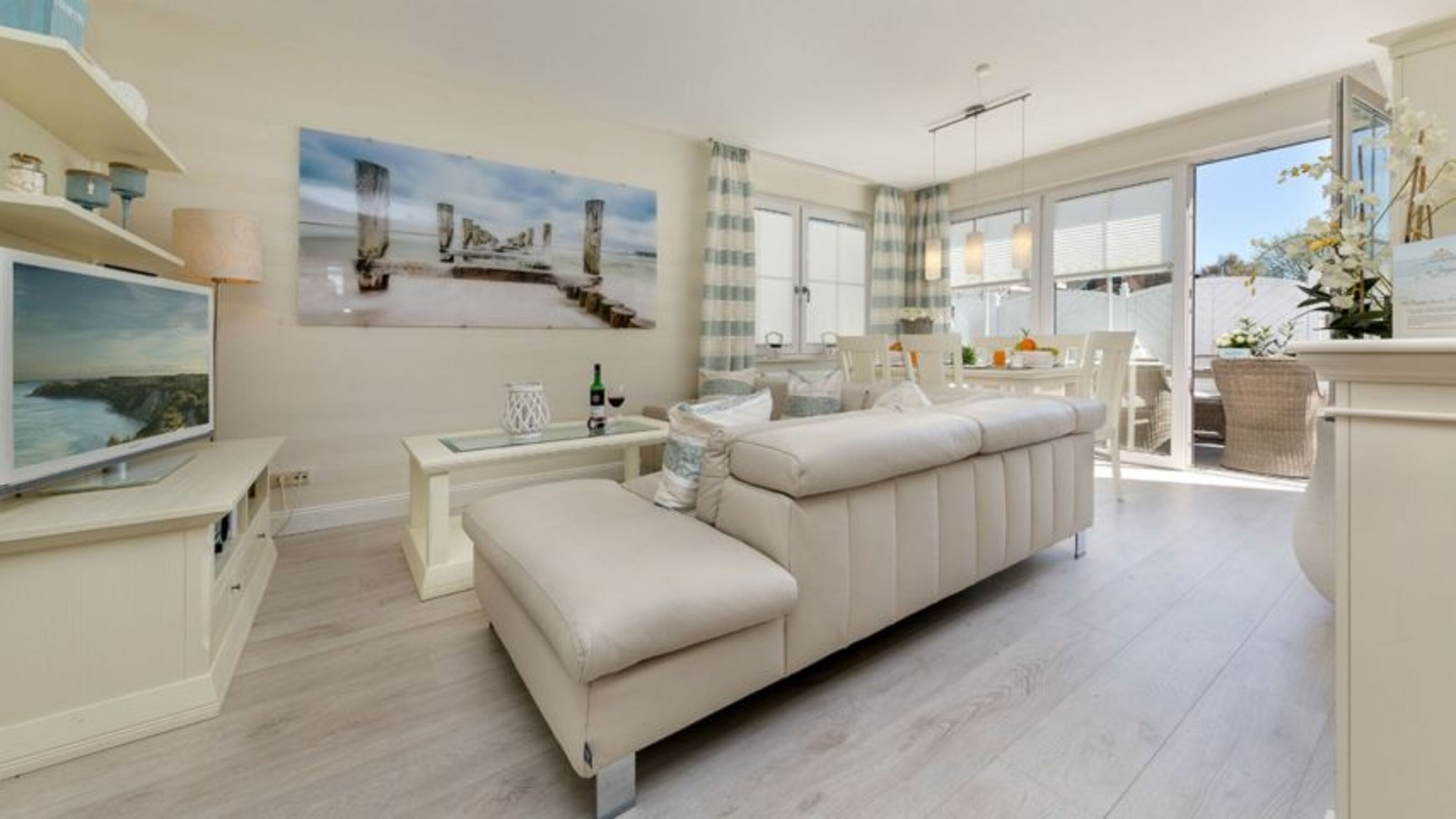 Wohnzimmer mit Eckcouch