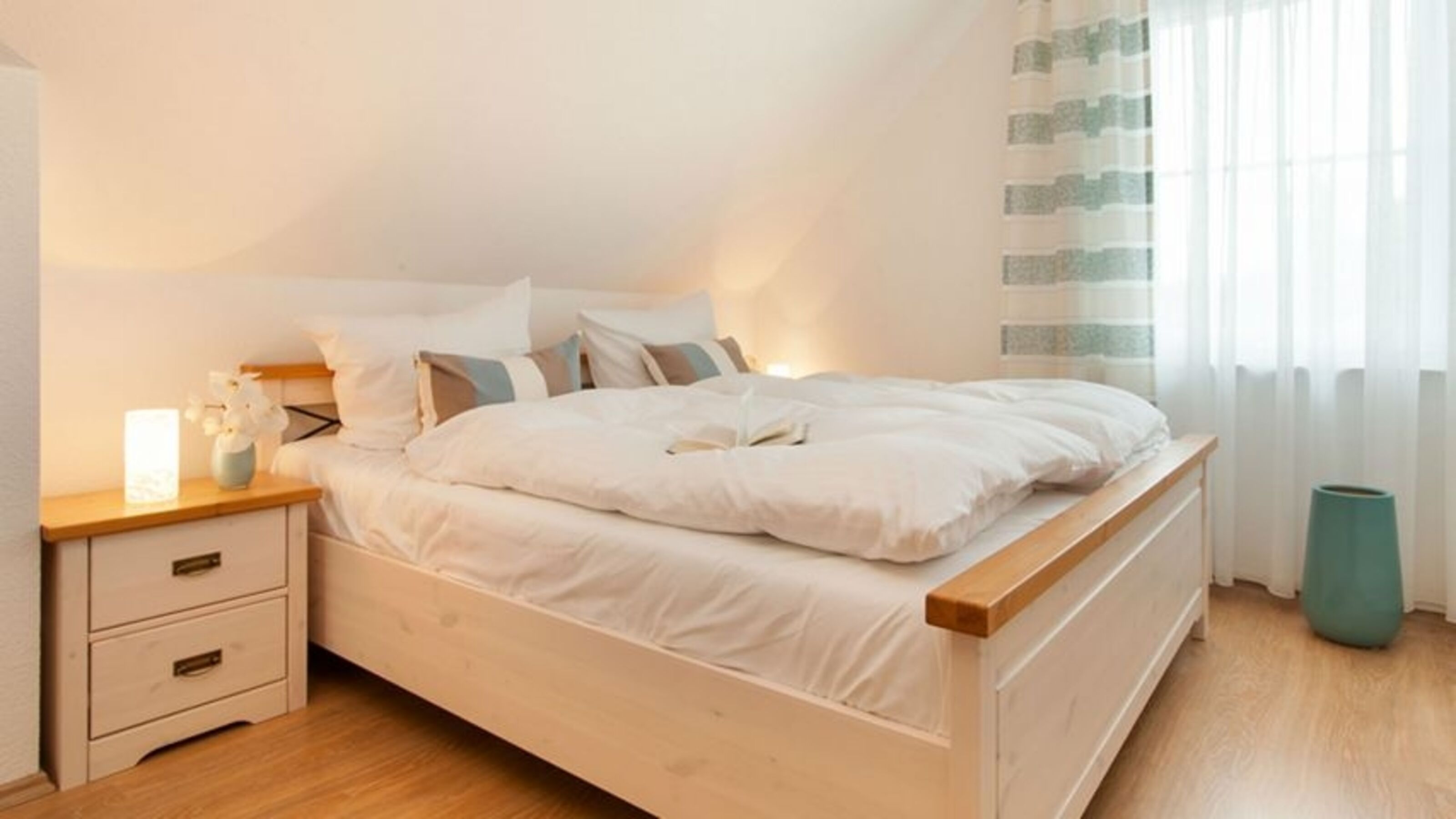 Schlafzimmer 2 (OG)