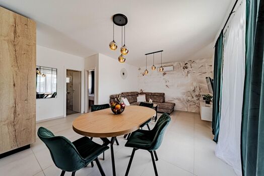 Wohn- und Essbereich